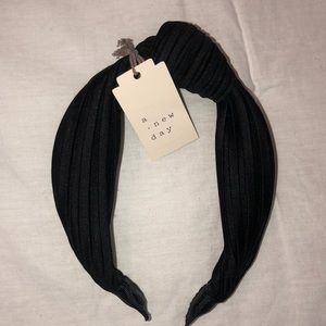Black knotted headband
